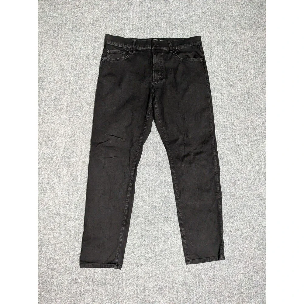 Travis Mathew Jeans Mens 33 (32x30) Black